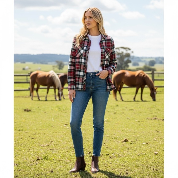 American Eagle Soft Plaid Boyfriend Flannel Shirt Cozy Fall Top Red Navy White M - Picture 5 of 7